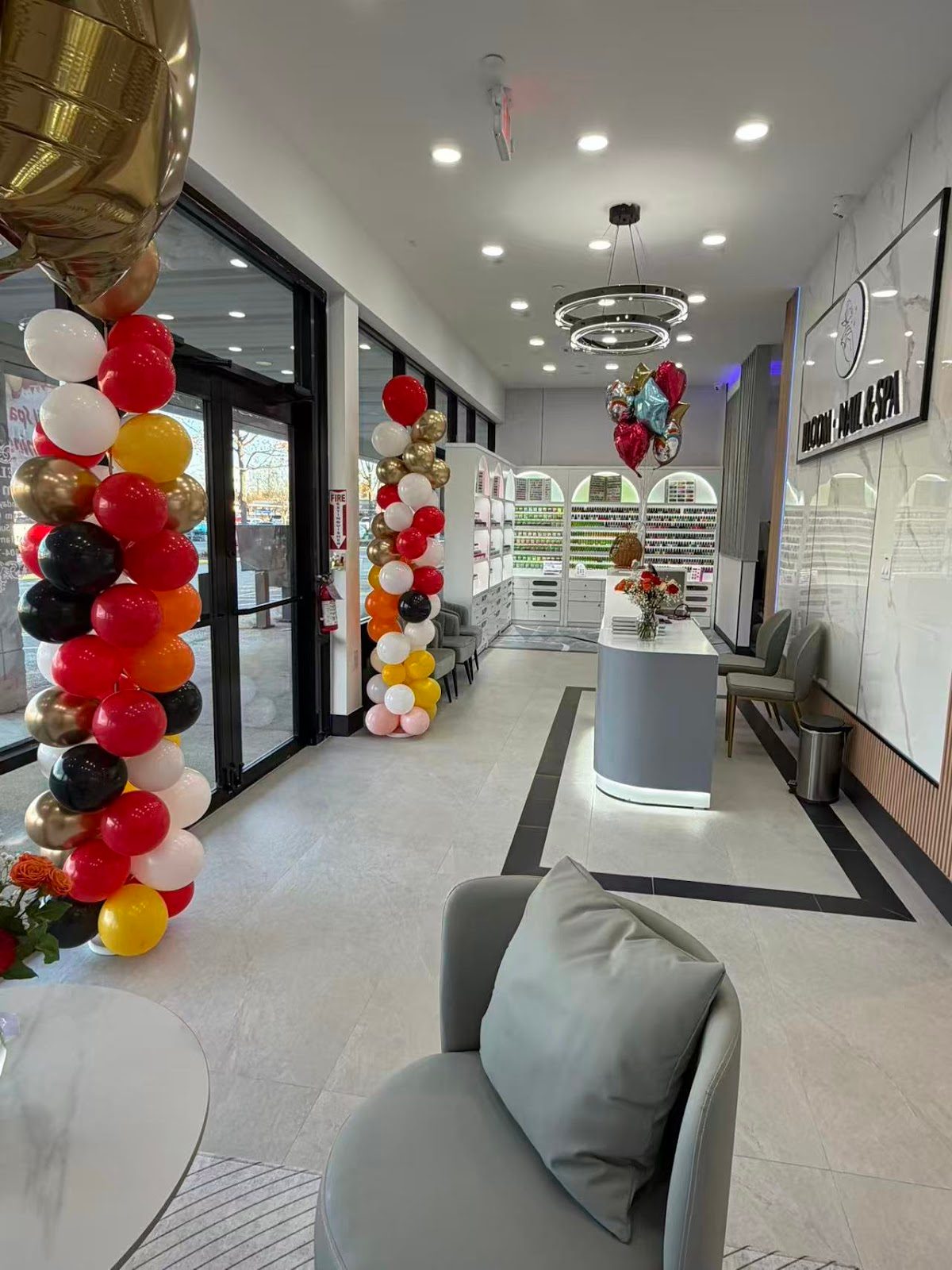 Bloom Nail Spa environment