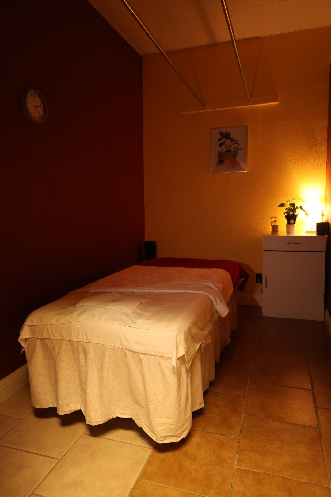 Eastern F&B Massage environment